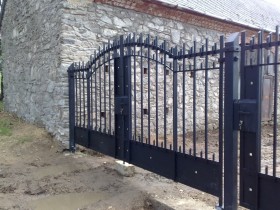 Umělecké kovářství - ploty a brány 35